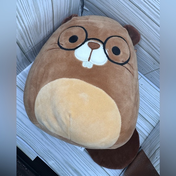 Chip the beaver Squishmallow with glasses Rare! 8 inch - Picture 6 of 6